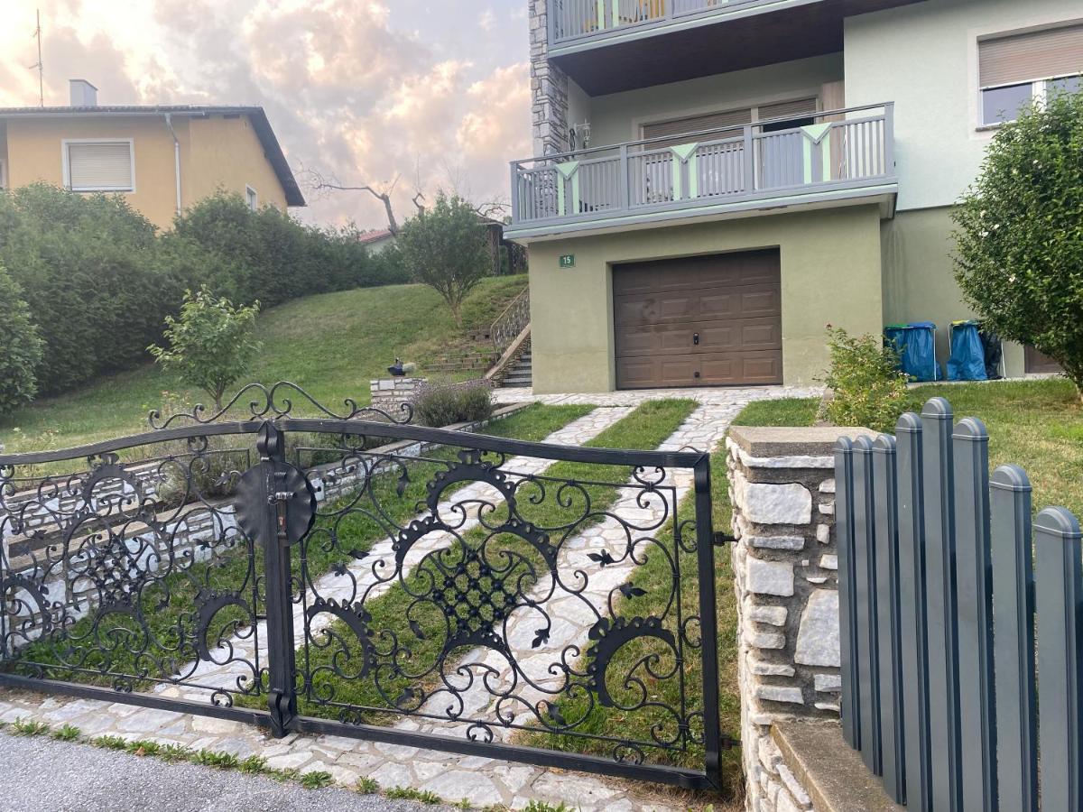 Apartment Mit Parkblick Gratkorn Exteriör bild